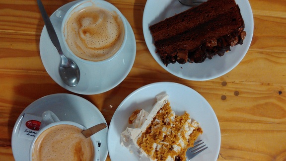 Cake and coffee at Macaronesia.net