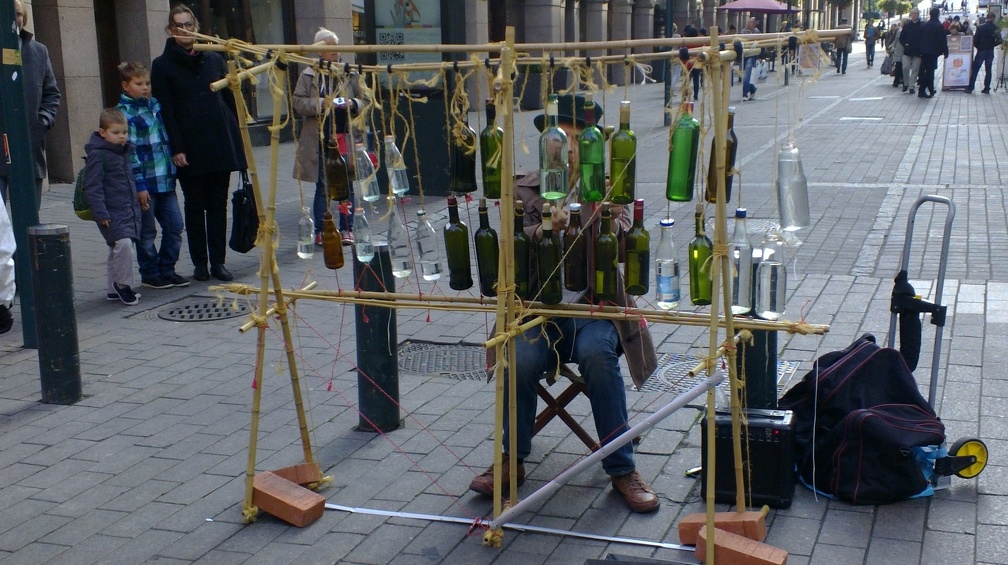 Percussionist with a bottles Xylophone at Aleksanterinkatu